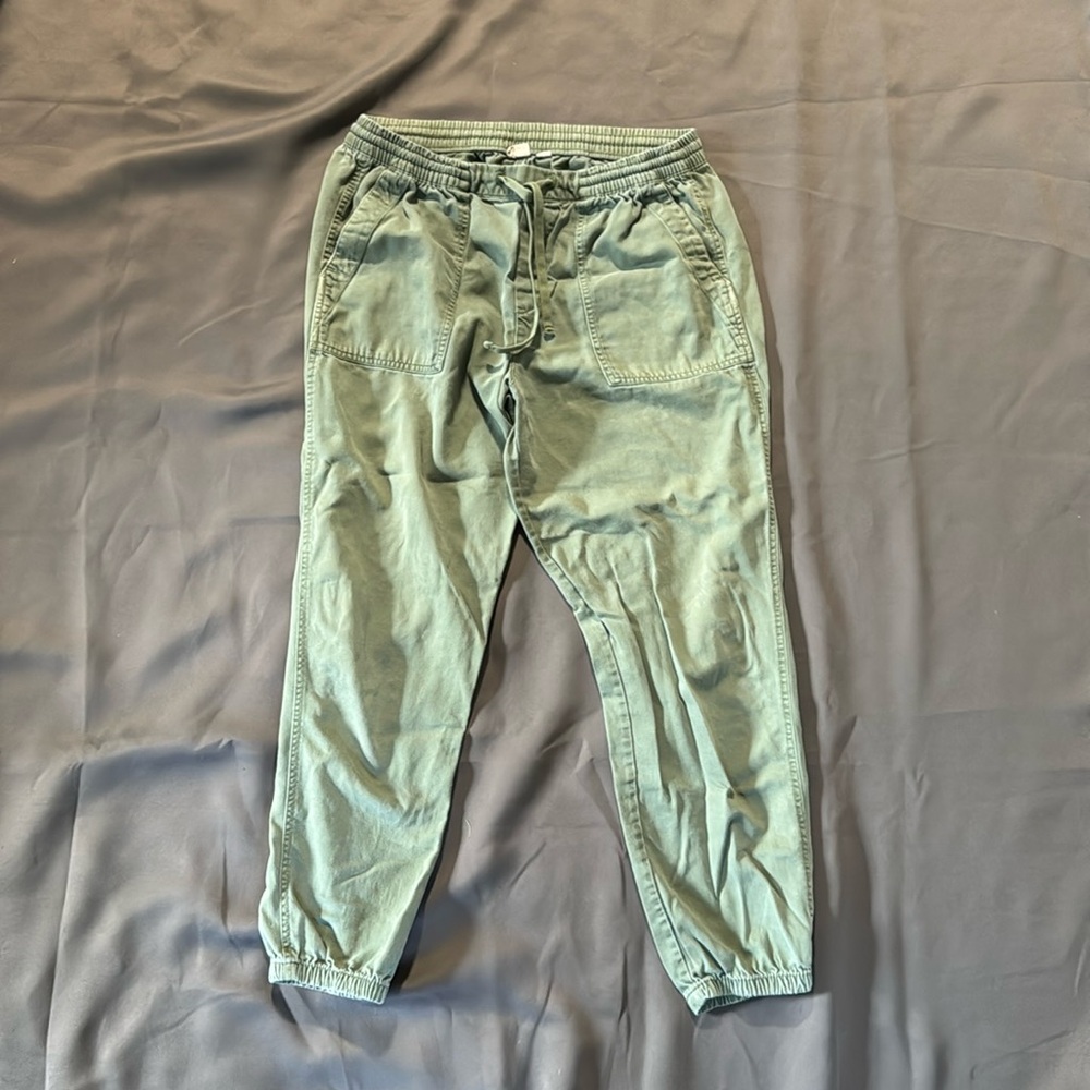 Gap cargo joggers